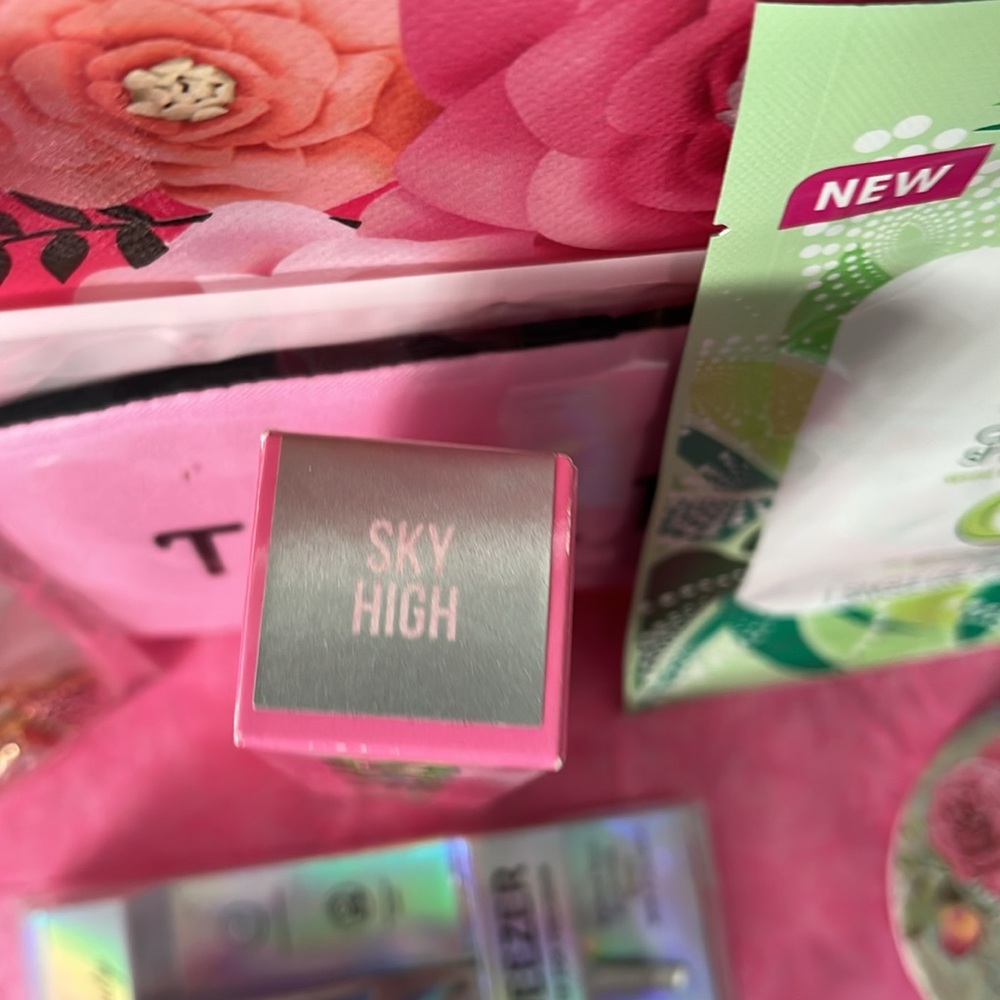Beautiful Mother’s Spa Gift Set! - Picture 10 of 12